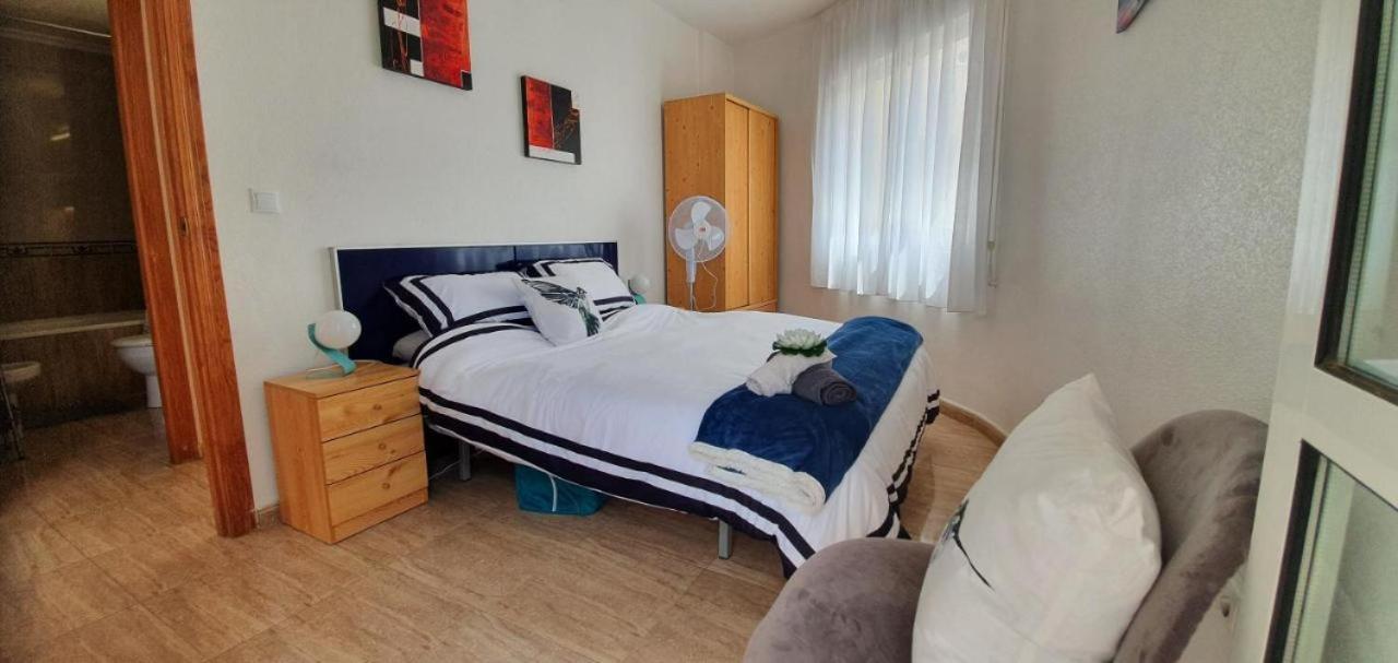 Harbour View - 2 Bed Apt - Torrevieja Daire Dış mekan fotoğraf